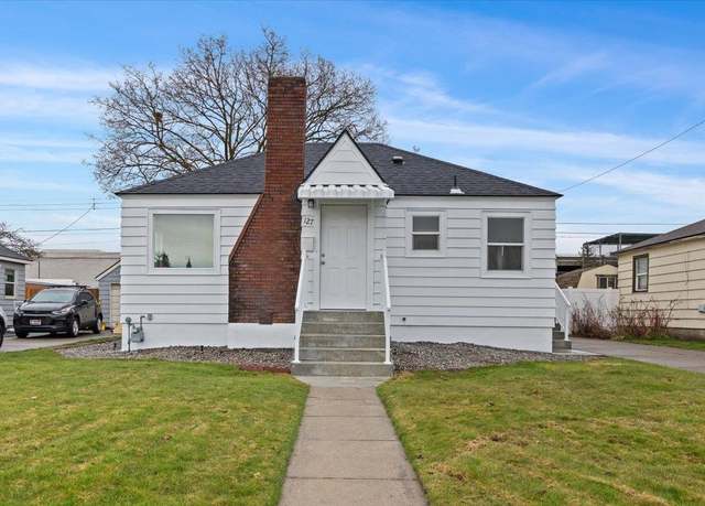 Property at 127 E Hoffman Ave, Spokane, WA 99207, 2 beds, 1 bath