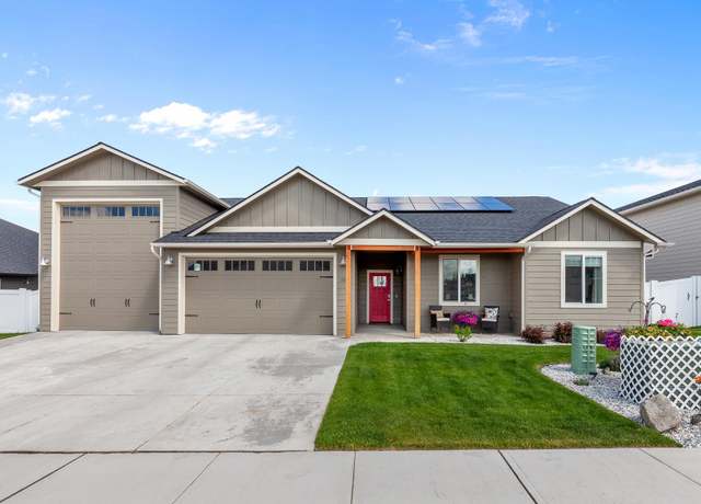 Property at 10 W 13th St, Deer Park, WA 99006-0000, 3 beds, 2 baths