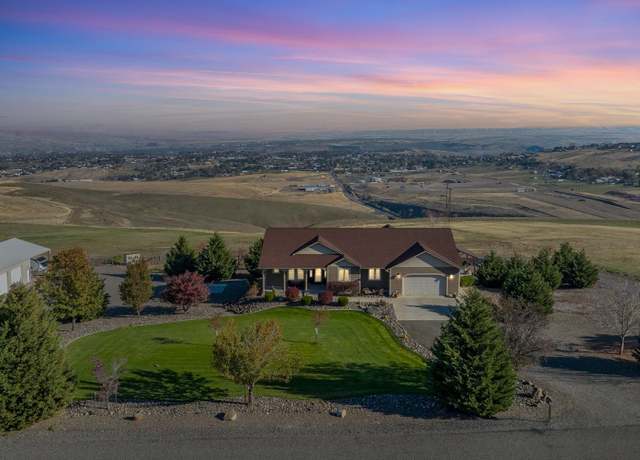 Property at 999 Amity Ln, Clarkston, WA 99403, 5 beds, 4 baths