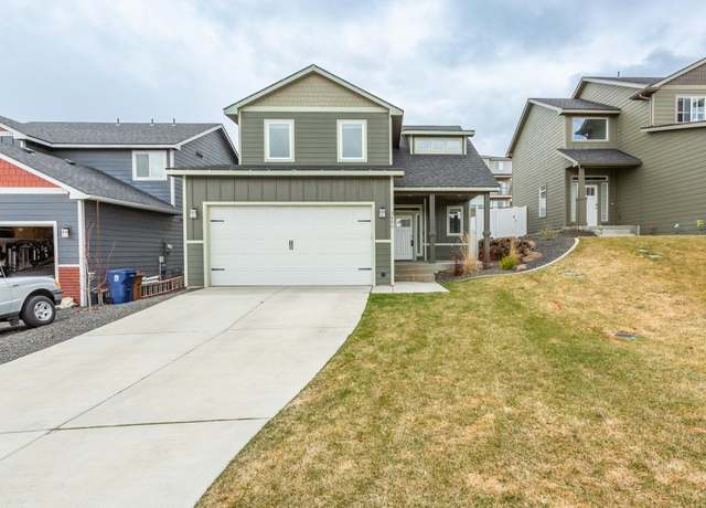 Property at 8406 N James Ct, Spokane, WA 99208, 3 beds, 3 baths