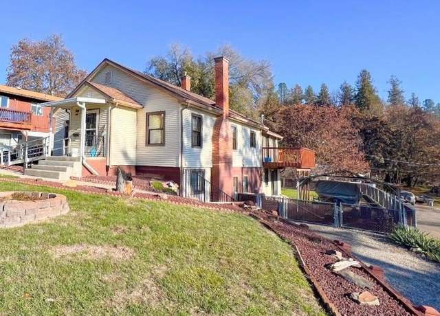 Property at 508 N Cedar St, Colville, WA 99114, 4 beds, 2 baths