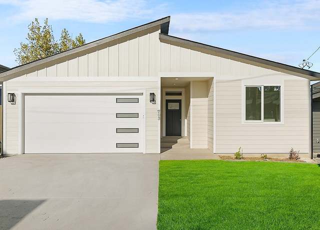 Property at 3023 W Hartson Ave, Spokane, WA 99224, 3 beds, 2 baths