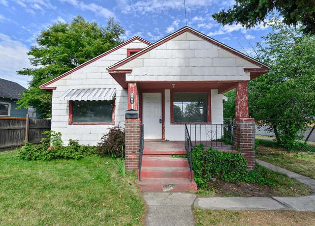 Property at 2404 N Perry St, Spokane, WA 99207, 4 beds, 1 bath