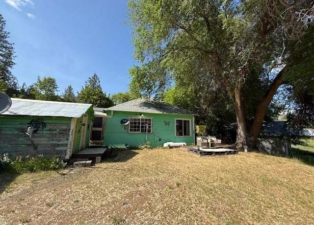 Property at 5986 S Hwy 25 Hwy, Fruitland, WA 99129, 2 beds, 1 bath
