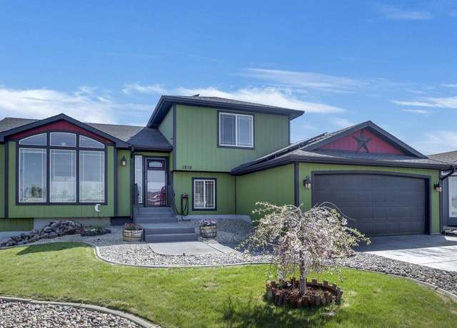Property at 1810 E Weile Ave, Spokane, WA 99217, 3 beds, 3 baths