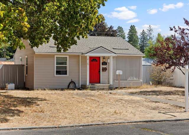 Property at 5522 N Cannon St, Spokane, WA 99205, 2 beds, 1 bath