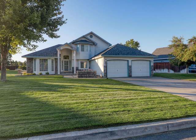 Property at 15323 N Gleneden St, Spokane, WA 99208, 3 beds, 3 baths