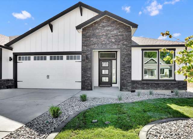 Property at 1109 - Unit 30 N Country Club Dr Unit 30, Deer Park, WA 99006, 3 beds, 2 baths
