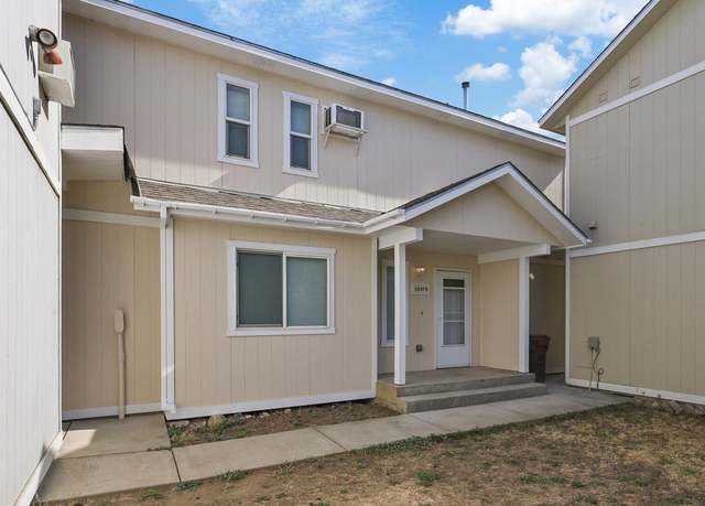 Property at 2607 E Boone Ave Unit B, Spokane, WA 99202, 4 beds, 2 baths