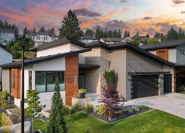 Property at 803 W Willapa Ave, Spokane, WA 99224, 5 beds, 3 baths