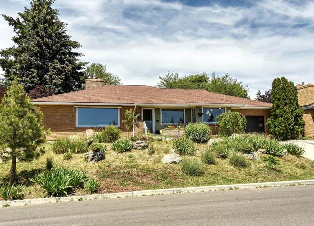 Property at 2618 W Riverview Dr, Spokane, WA 99205, 3 beds, 2 baths