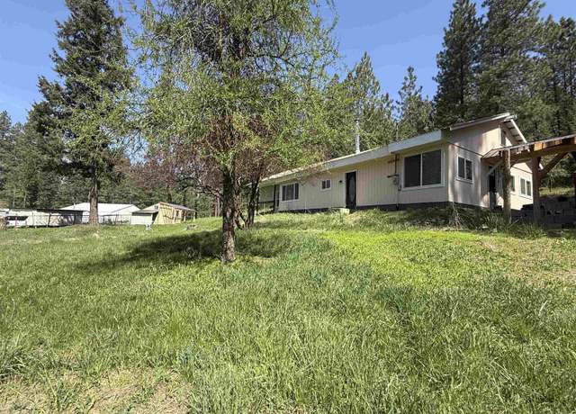 Property at 620 N Main St, Springdale, WA 99173, 3 beds, 2 baths