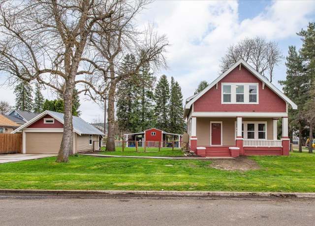 Property at 302 E Washington St, Farmington, WA 99128, 3 beds, 3 baths