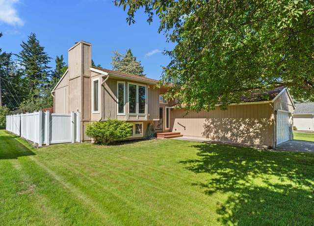 Property at 3911 E 33rd Ave, Spokane, WA 99223, 3 beds, 2 baths