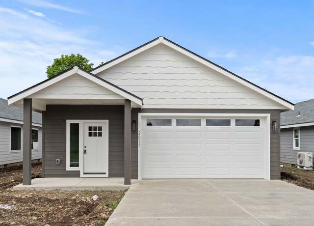 Property at 2017 N Sipple Rd, Spokane Valley, WA 99212, 3 beds, 2 baths