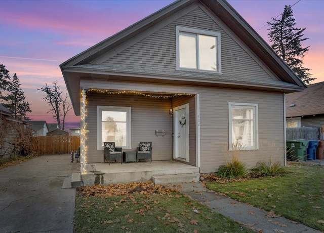 Property at 904 E Empire Ave, Spokane, WA 99207, 2 beds, 1 bath