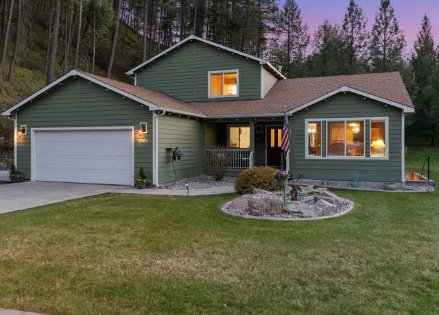 Property at 5981 Blackstone Way, Nine Mile Falls, WA 99026, 6 beds, 4 baths