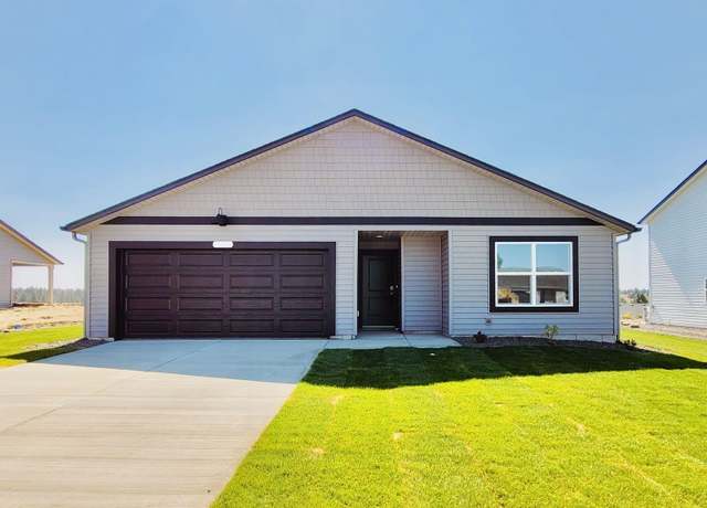 Property at 800 E K St, Deer Park, WA 99006, 3 beds, 2 baths