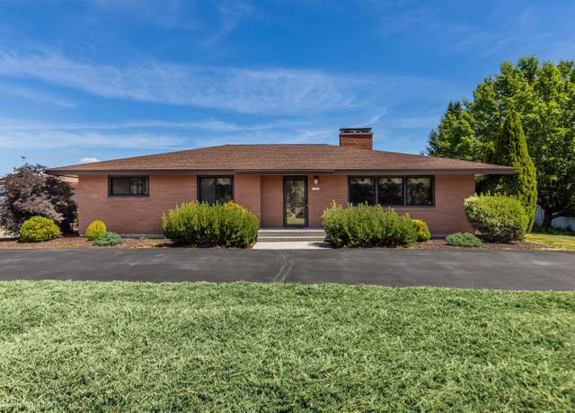 Property at 17907 E 8th Ave, Greenacres, WA 99016, 4 beds, 3 baths