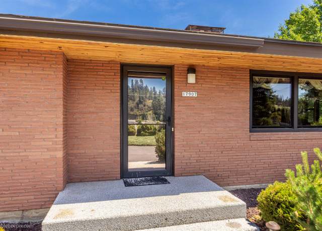 Property at 17907 E 8th Ave, Greenacres, WA 99016, 4 beds, 3 baths