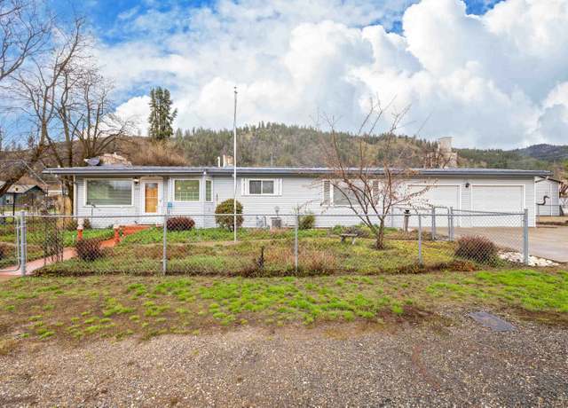 Property at 260 W 5th Ave, Kettle Falls, WA 99141, 3 beds, 1 bath