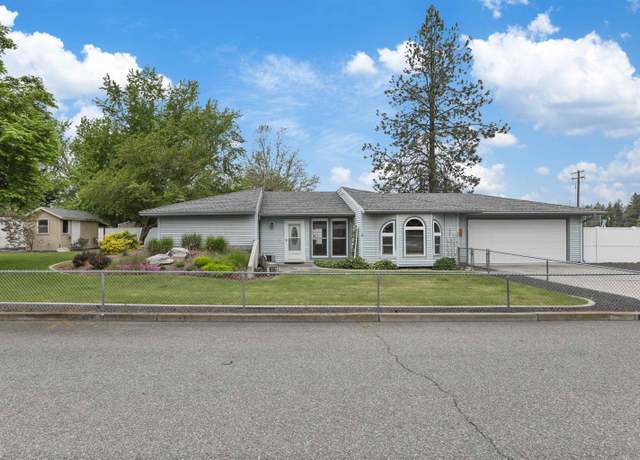 Property at 2412 S Union Rd, Spokane, WA 99206, 3 beds, 2 baths