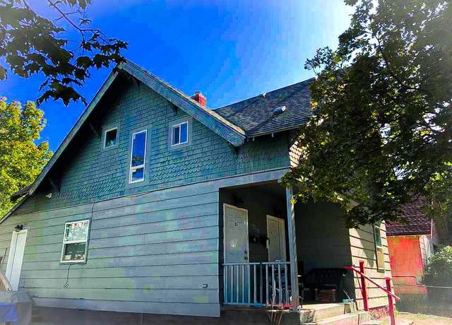 Property at 1616 N Cedar Ave, Spokane, WA 99205, 4 beds, 2 baths