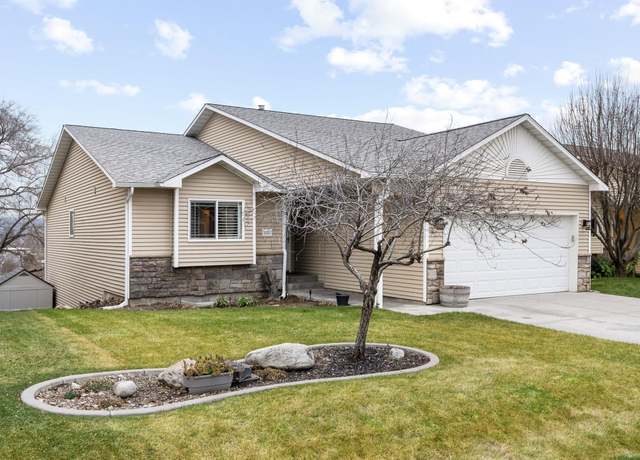 Property at 11722 E Jackson Ln, Spokane Valley, WA 99206, 4 beds, 3 baths