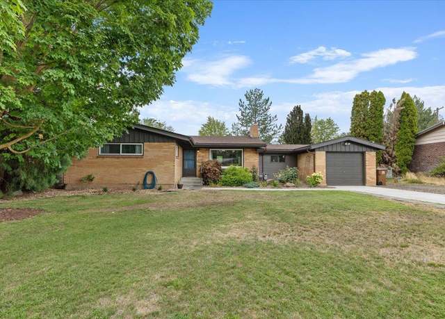 Property at 1912 W Kiernan Ave, Spokane, WA 99205, 4 beds, 2 baths