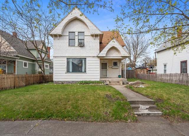 Property at 923 E Baldwin Ave, Spokane, WA 99207, 4 beds, 2 baths