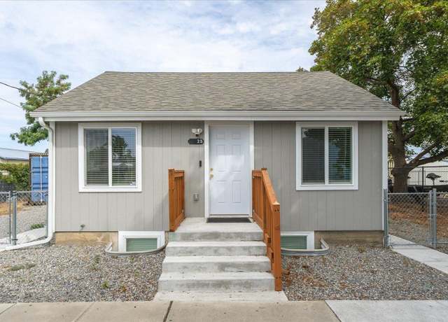 Property at 11925 E Empire Ave, Spokane Valley, WA 99206, 2 beds, 2 baths