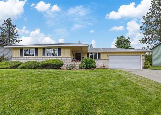 Property at 2515 E 38th Ave, Spokane, WA 99223, 4 beds, 3 baths