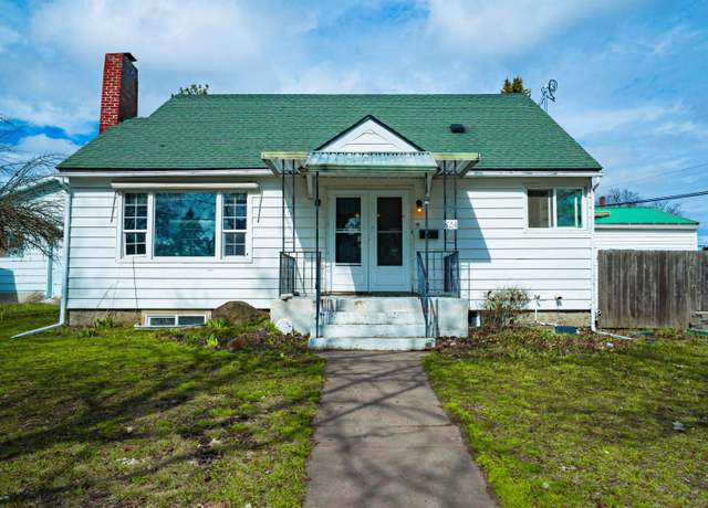 Property at 824 6th St, Cheney, WA 99004, 4 beds, 2 baths
