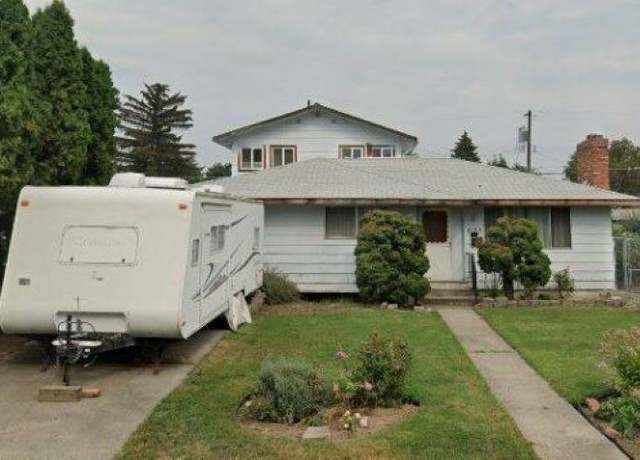 Property at 1123 E Columbia Ave, Spokane, WA 99208, 5 beds, 3 baths