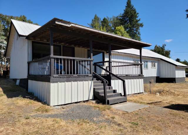 Property at 119 N Cowles St, Latah, WA 99018