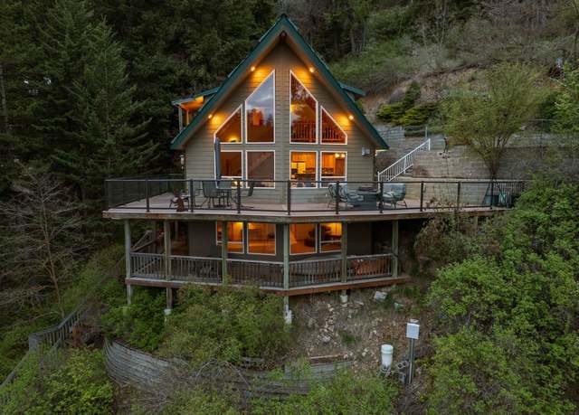 Property at 3836 W Pine Bay Way, Loon Lake, WA 99148, 3 beds, 3 baths