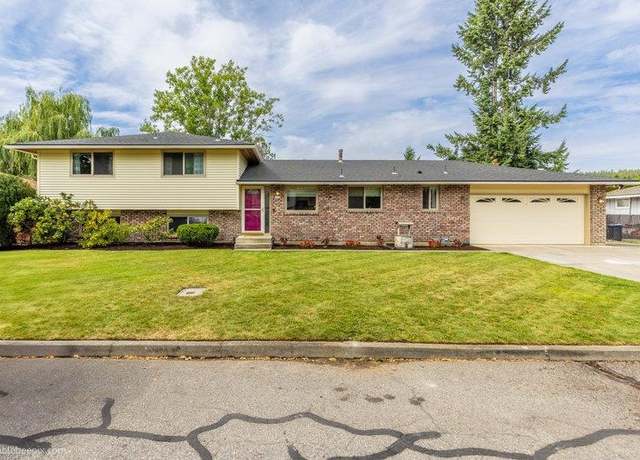Property at 2120 S Herald Rd, Spokane, WA 99206, 4 beds, 3 baths