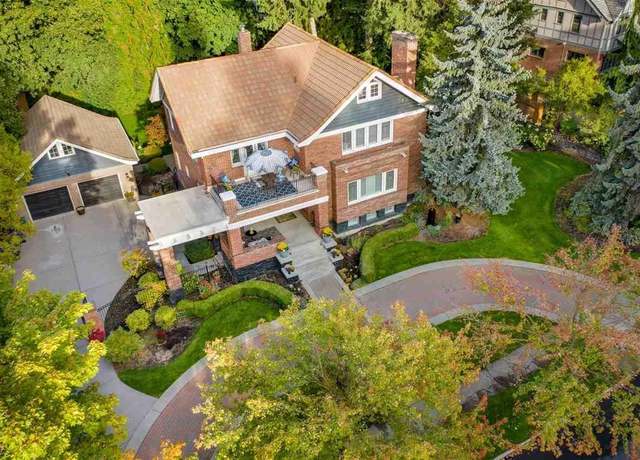Property at 2105 S Rockwood Blvd, Spokane, WA 99203, 6 beds, 5 baths