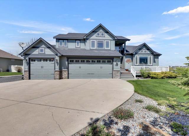 Property at 19121 E 21st Ct, Greenacres, WA 99016, 4 beds, 3 baths
