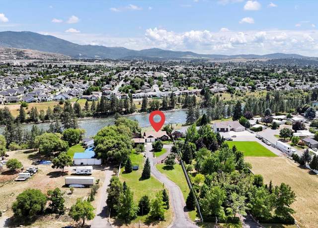 Property at 19410 E Buckeye Ave, Spokane Valley, WA 99027, 3 beds, 3 baths
