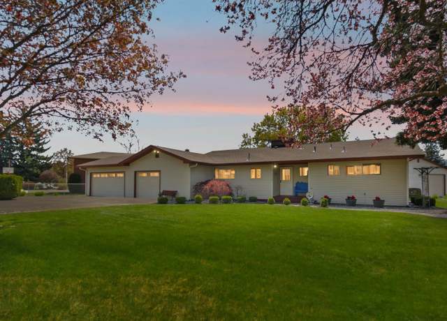 Property at 10322 E 26th Ave, Spokane Valley, WA 99206, 5 beds, 3 baths