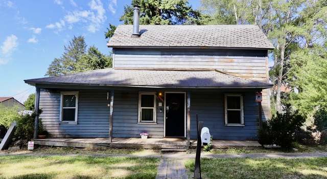 Photo of 114 S Vine St, Latah, WA 99018