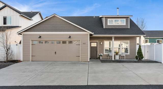 Property at 9917 E Lacrosse Ln, Spokane, WA 99206, 3 beds, 2 baths