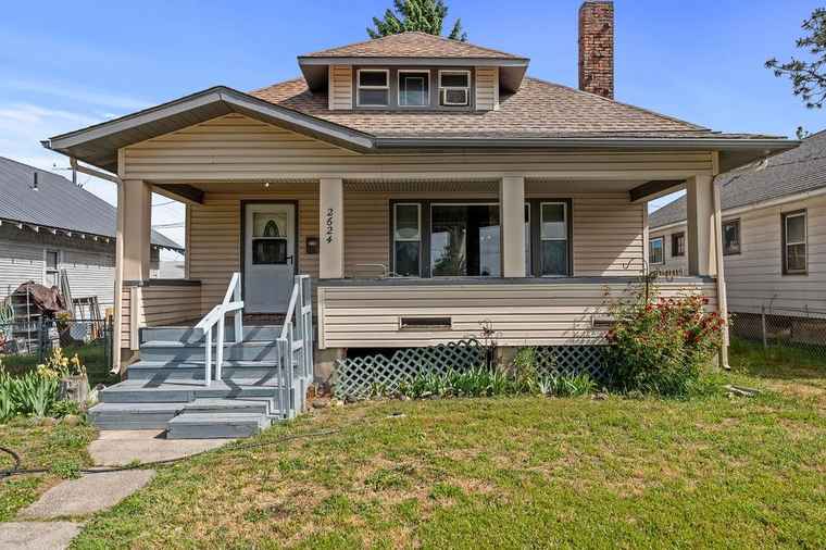 Photo of 2624 W 8th Ave Spokane, WA 99224