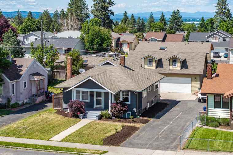 Photo of 3507 E 28th Ave Spokane, WA 99223-5706
