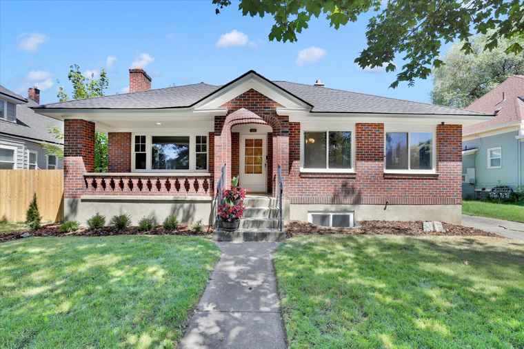 Photo of 1114 W Grace Ave Spokane, WA 99205