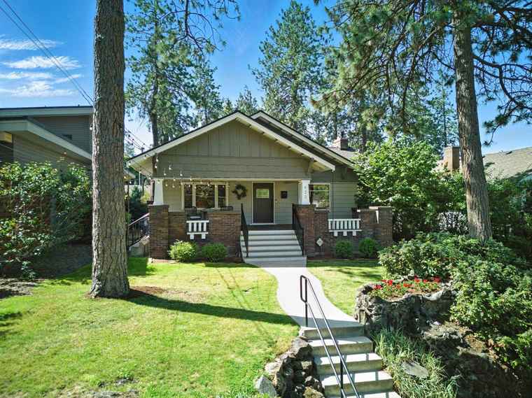 Photo of 422 E 16th Ave Spokane, WA 99203