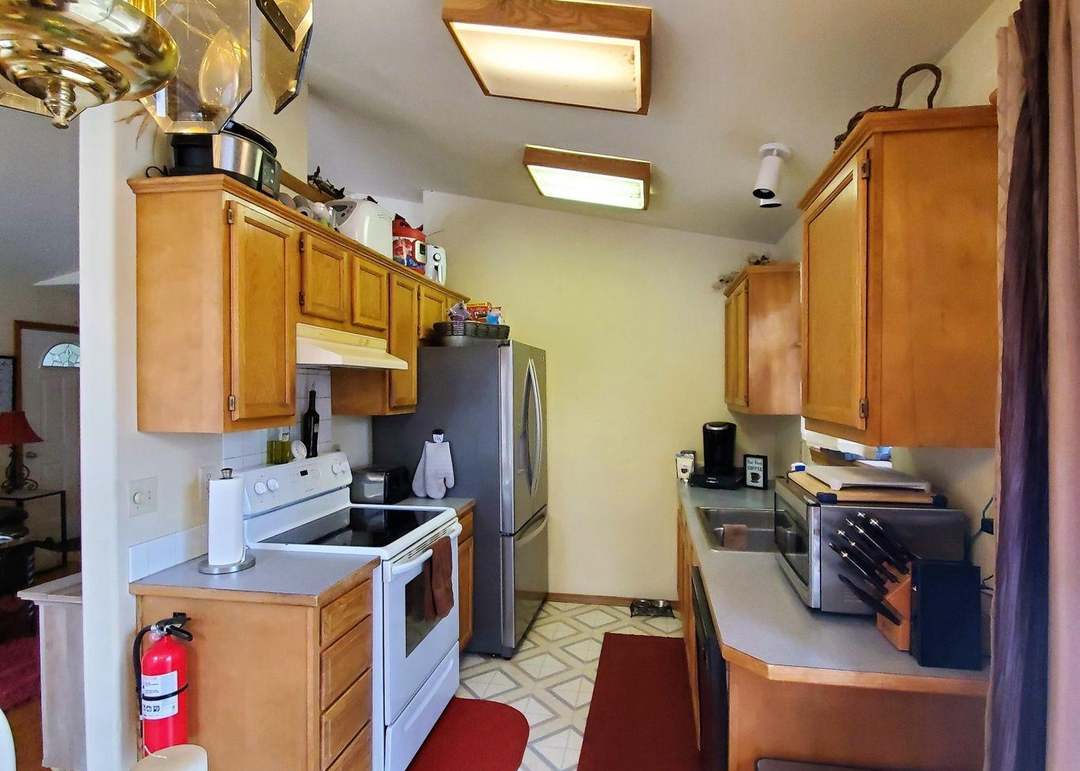 60 Columbia Dr, Kettle Falls, WA 99141