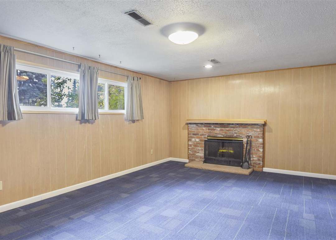 2632 W Dell Dr, Spokane, WA 99208