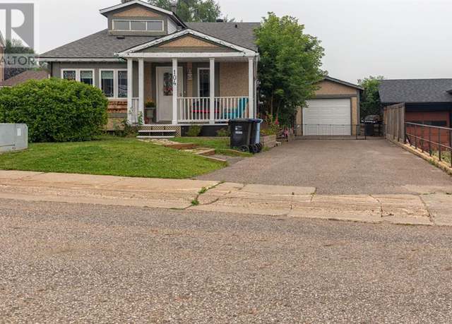 Photo of 104 Rookery Bay, Fort Mcmurray, AB T9K 1E8